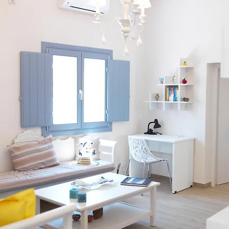 Daire Blue And White Aura Santorini Traditional House Megalochori (Santorini)