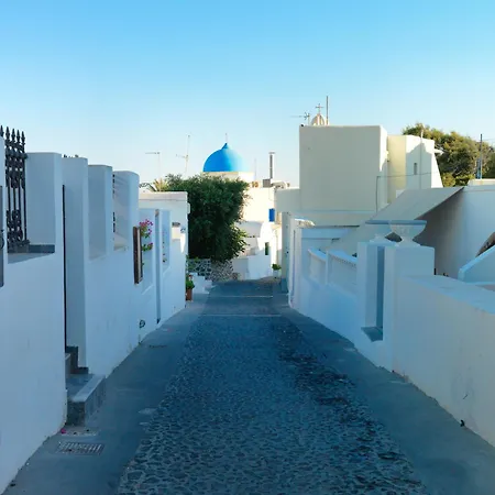 Blue And White Aura Santorini Traditional House Megalohóri